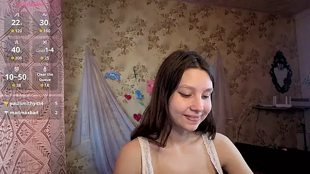 QutieDaSweet: онлайн-секс-чат