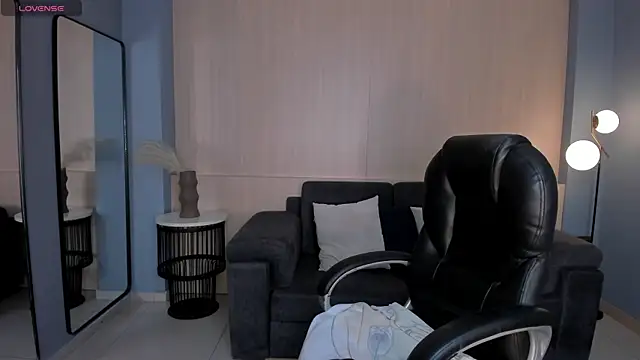 KayraLanne live XXX chat