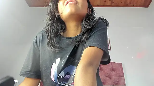 luna_velveth Live XXX Chat