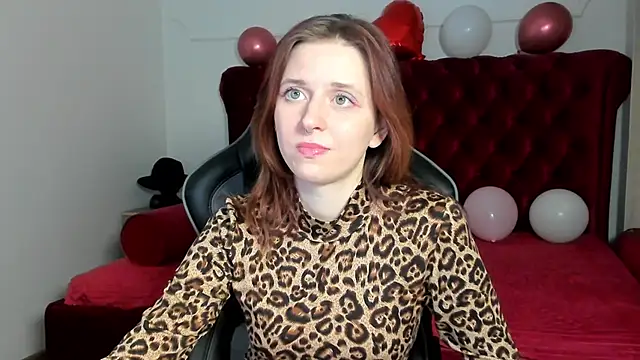 XXX chat uživo modela FreyaVey