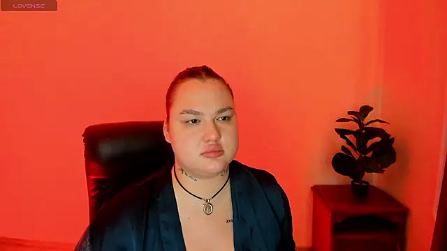 دردشة Sofiawetsweet الجنسية المباشرة