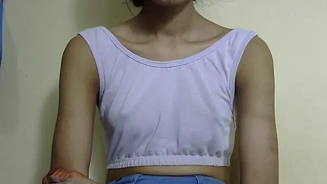 Anu_tiny লাইভ XXX চ্যাট