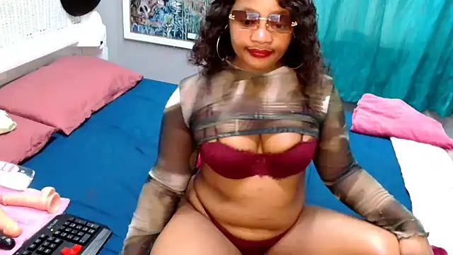 Вебкам-шоу RoxyLuvxxx