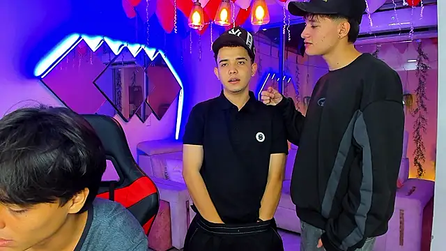 Chat +18 de Houseofwarrios ao vivo