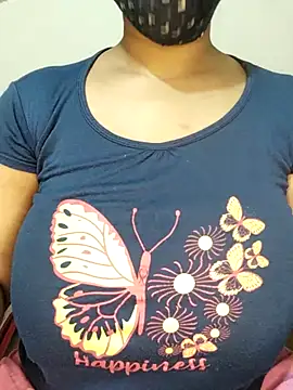 Show modela Nilanjona-Ray na web-kameri