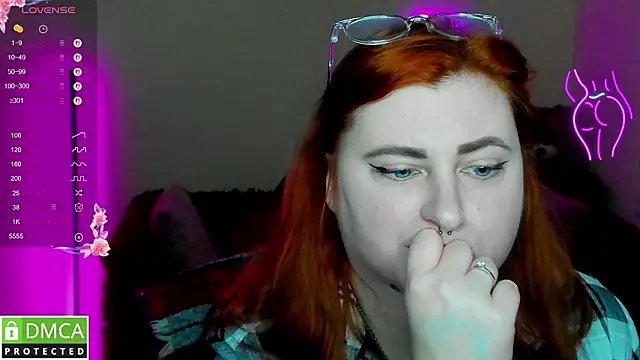 Chat +18 de Alicia_love00 ao vivo