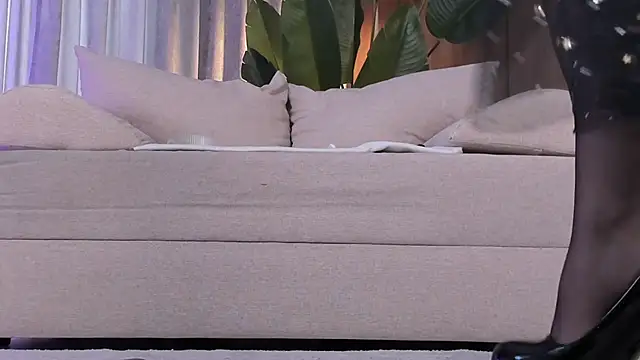 LisaAventi – Naživo XXX chat