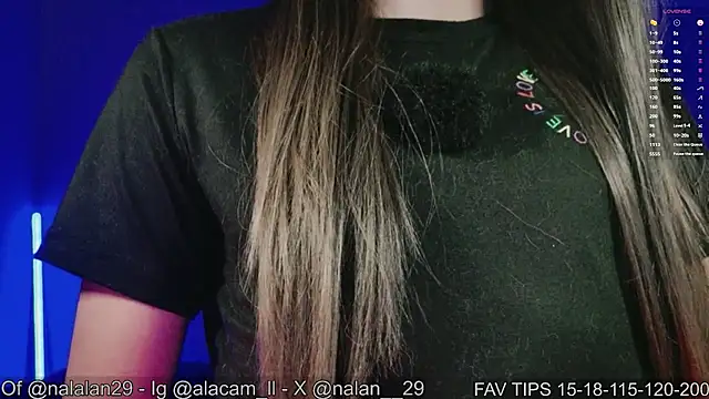 Chat XXX en directo de Nalan__