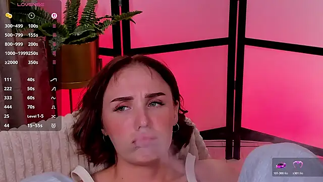 Chat +18 de LianaFord ao vivo