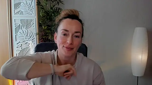 RebeccaMartinez – Naživo XXX chat