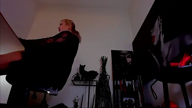 MistressDemi Live XXX-Chat