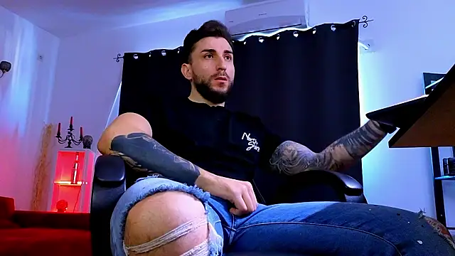 Chat +18 de MightyAaron66 ao vivo