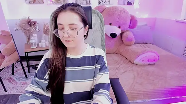 VirtuallVoyant 라이브 XXX 채팅