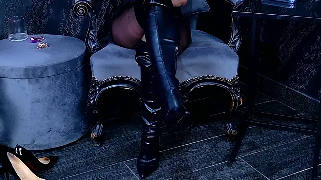 TiffanySia 现场XXX聊天