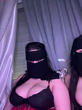 Chatroom XXX en direct de Soft-Babygirl