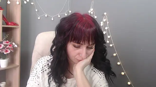 NinaFlawlees' Webcam Show