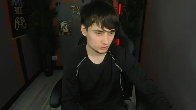 AlejandroEllias Adlı Modelin Canlı XXX Sohbeti