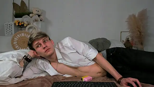 Volan_Starts: онлайн-секс-чат