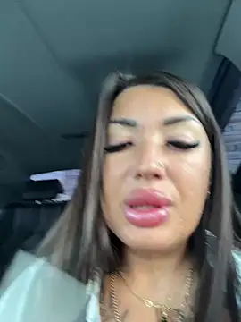 RuslanaXX: онлайн-секс-чат