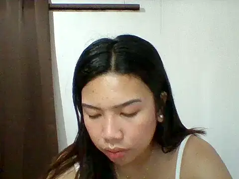 Aniya_09 Adlı Modelin Canlı XXX Sohbeti