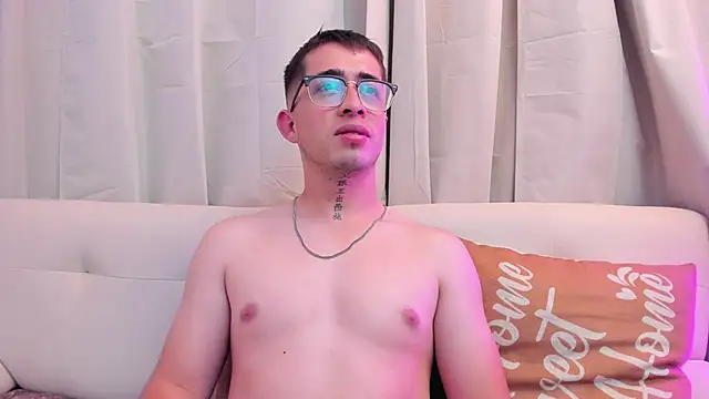 Tommas_Jhonson – Live XXX-chat