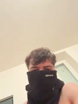 Chatroom XXX en direct de tok_lo24