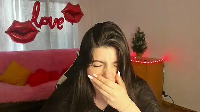 Chat +18 de KisaModel ao vivo