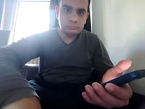 XXX chat uživo modela YakisikliSikici