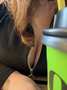 Chat +18 de CrazyTori ao vivo