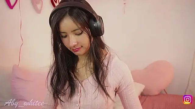 XXX chat uživo modela AbyWhitee