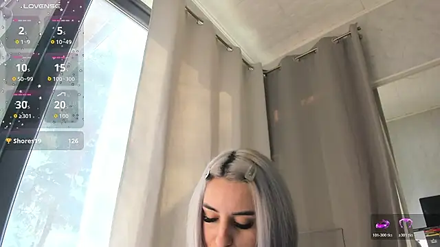 Chat XXX en directo de Ella_Vee