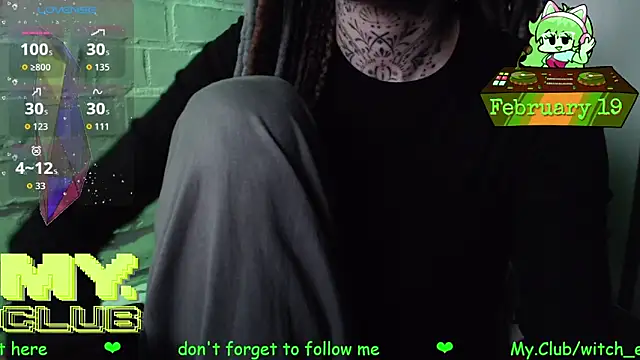 Witch_Emma élő XXX-chatje