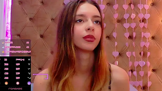 XXX chat uživo modela CoraVex