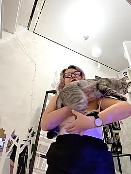 AlisaNelly Adlı Modelin Canlı XXX Sohbeti