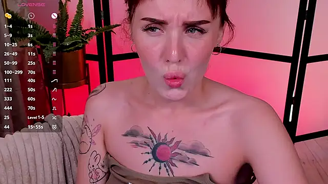 LianaFord 现场XXX聊天