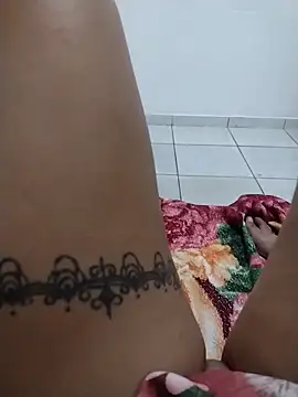 Show de morenatutti2p na webcam