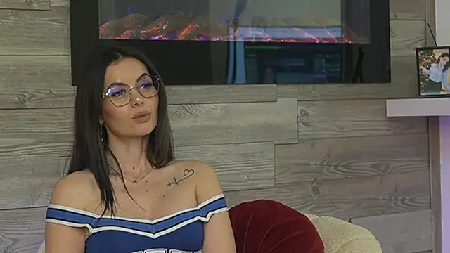 Chat +18 de SeductiveMom ao vivo