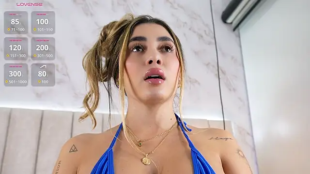 Онлайн чат XXX Annyy_Rosse