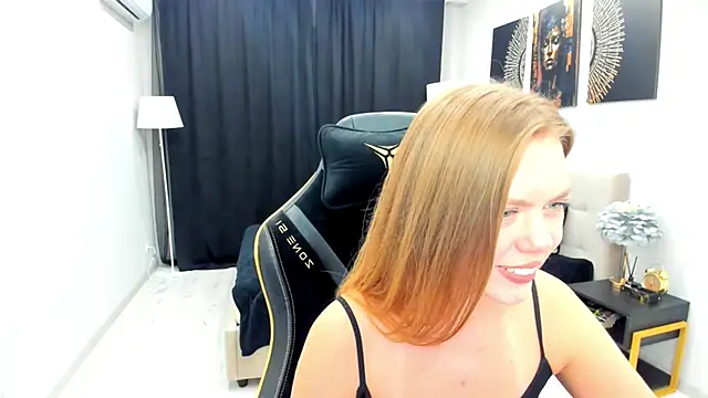 Онлайн чат XXX Strawberrye