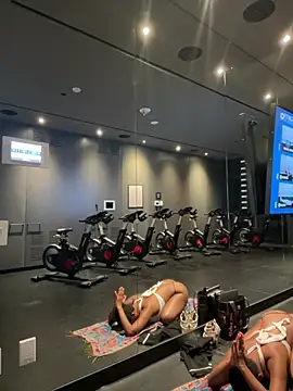 tia___foxのライブXXXチャット