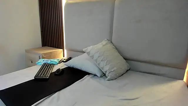 Chat +18 de PalomaAguilarx69 ao vivo