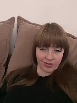 Kamilochka2951 élő XXX-chatje