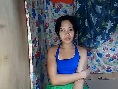 XXX chat uživo modela PinaySkinnyGirl