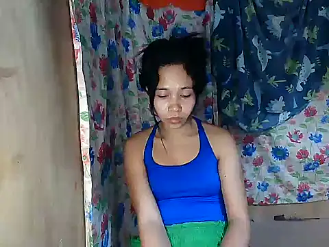 XXX chat uživo modela PinaySkinnyGirl