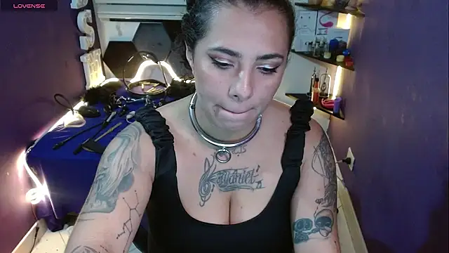 Alexa_Slavehot777 – Kamerová šou