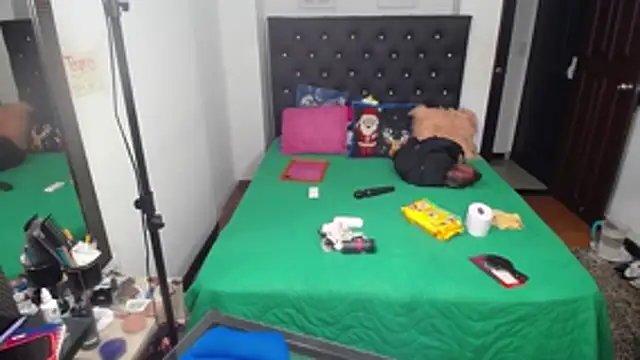 mature_bigboobs10 Adlı Modelin Canlı XXX Sohbeti