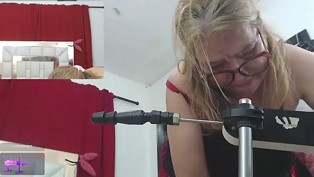 Show modela candyrojas na web-kameri