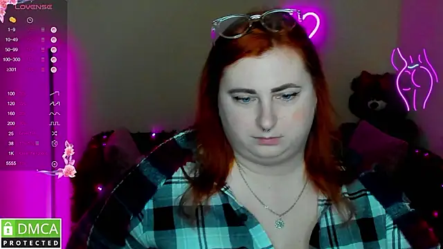 Chat +18 de Alicia_love00 ao vivo