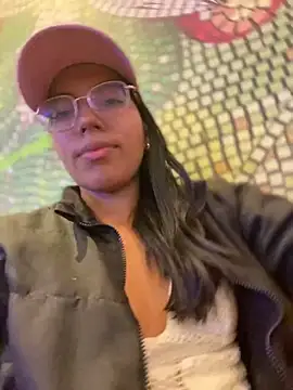 Chat +18 de SheenaBrooke ao vivo