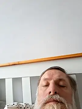 Outdoorsexlover Adlı Modelin Canlı XXX Sohbeti